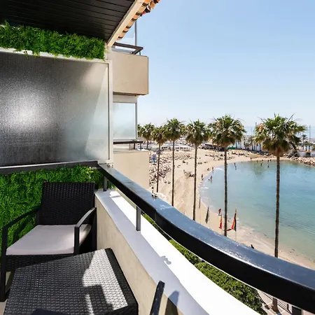 Beachfront With Stunning Sea Views Apartamento